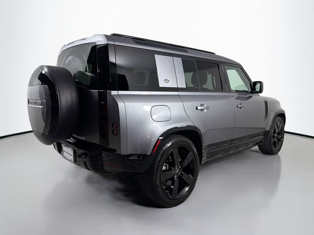 Certified 2024 Land Rover Defender 110 X-Dynamic SE AWD/4WD image 5