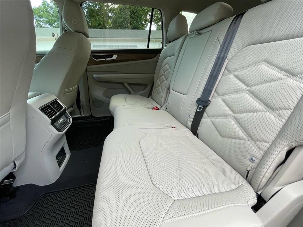 New 2026 Volkswagen Atlas SE FWD image 4