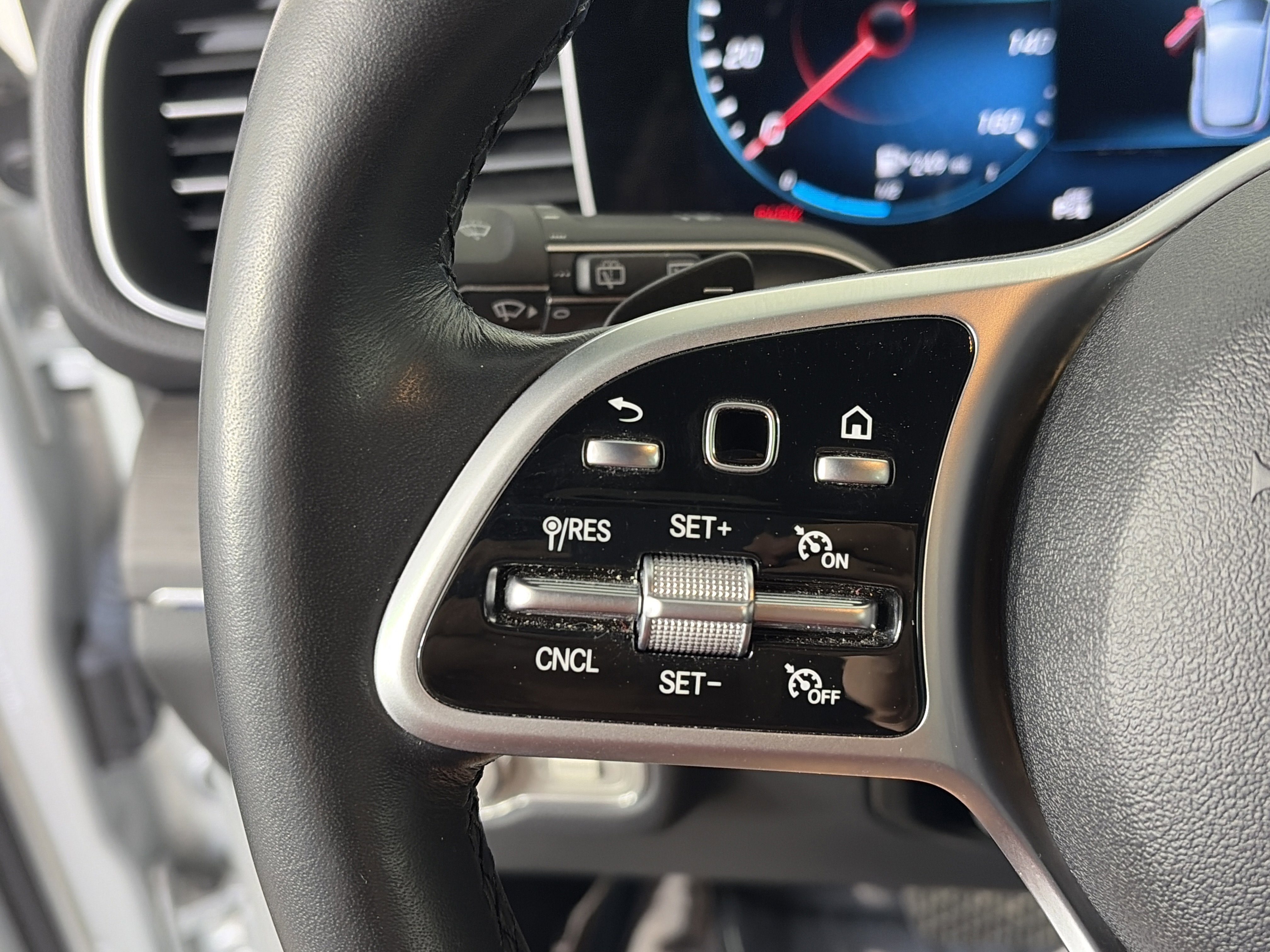 Certified 2021 Mercedes-Benz GLE 350 4MATIC image 27