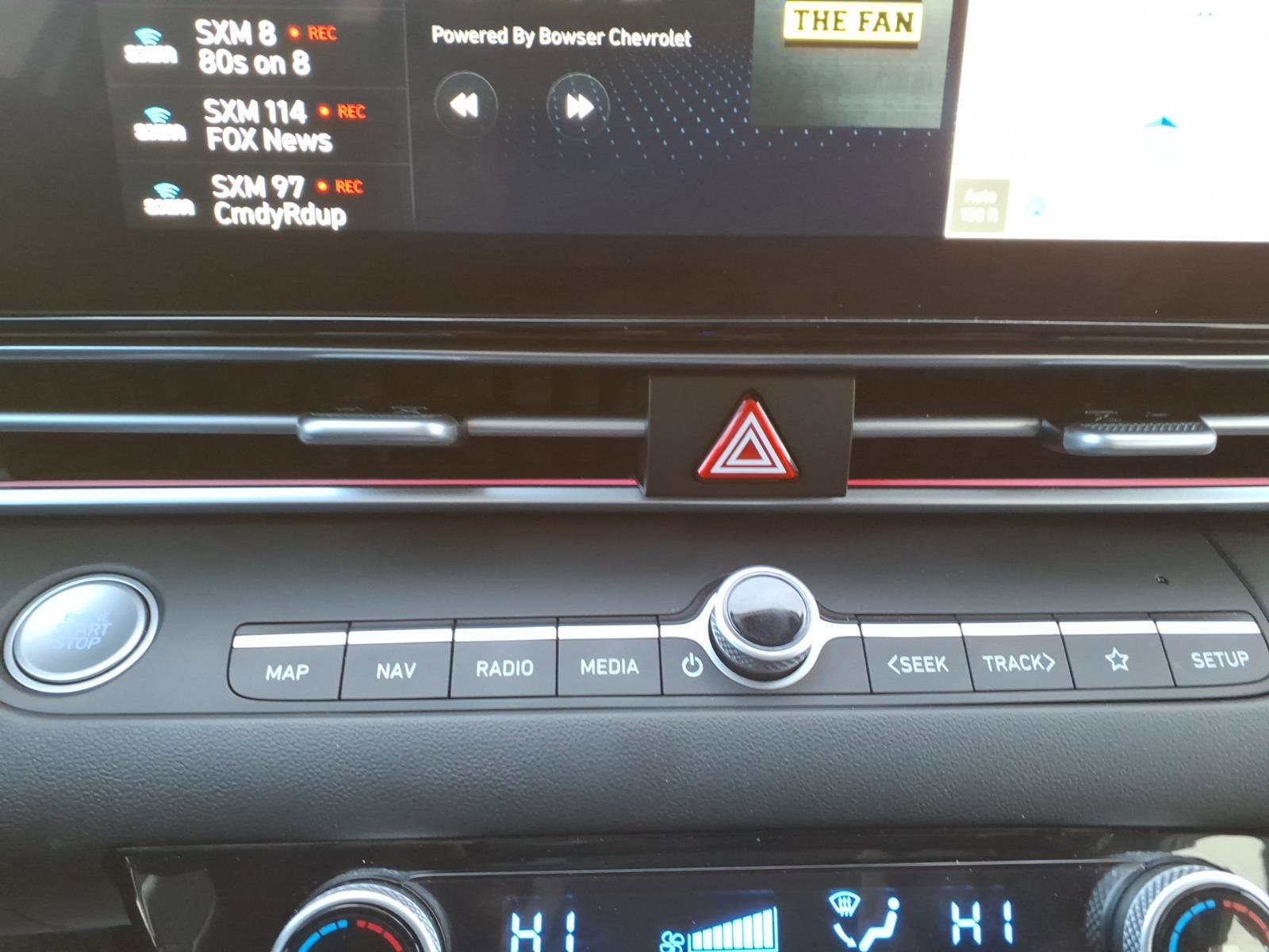 Certified 2025 Hyundai Elantra Limited image 25