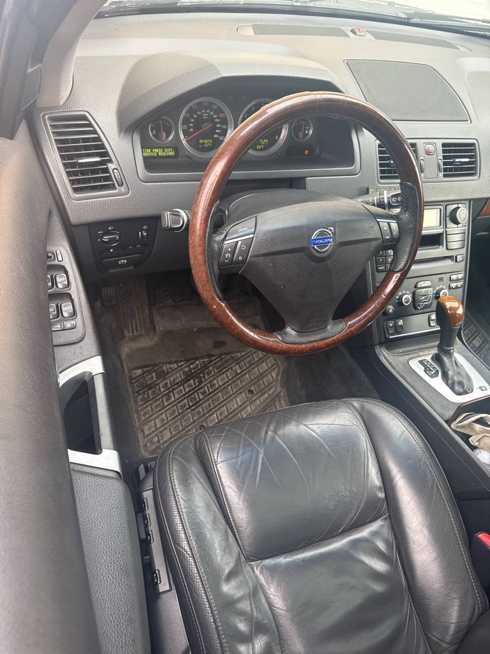 Used 2010 Volvo XC90 V8 AWD/4WD image 5