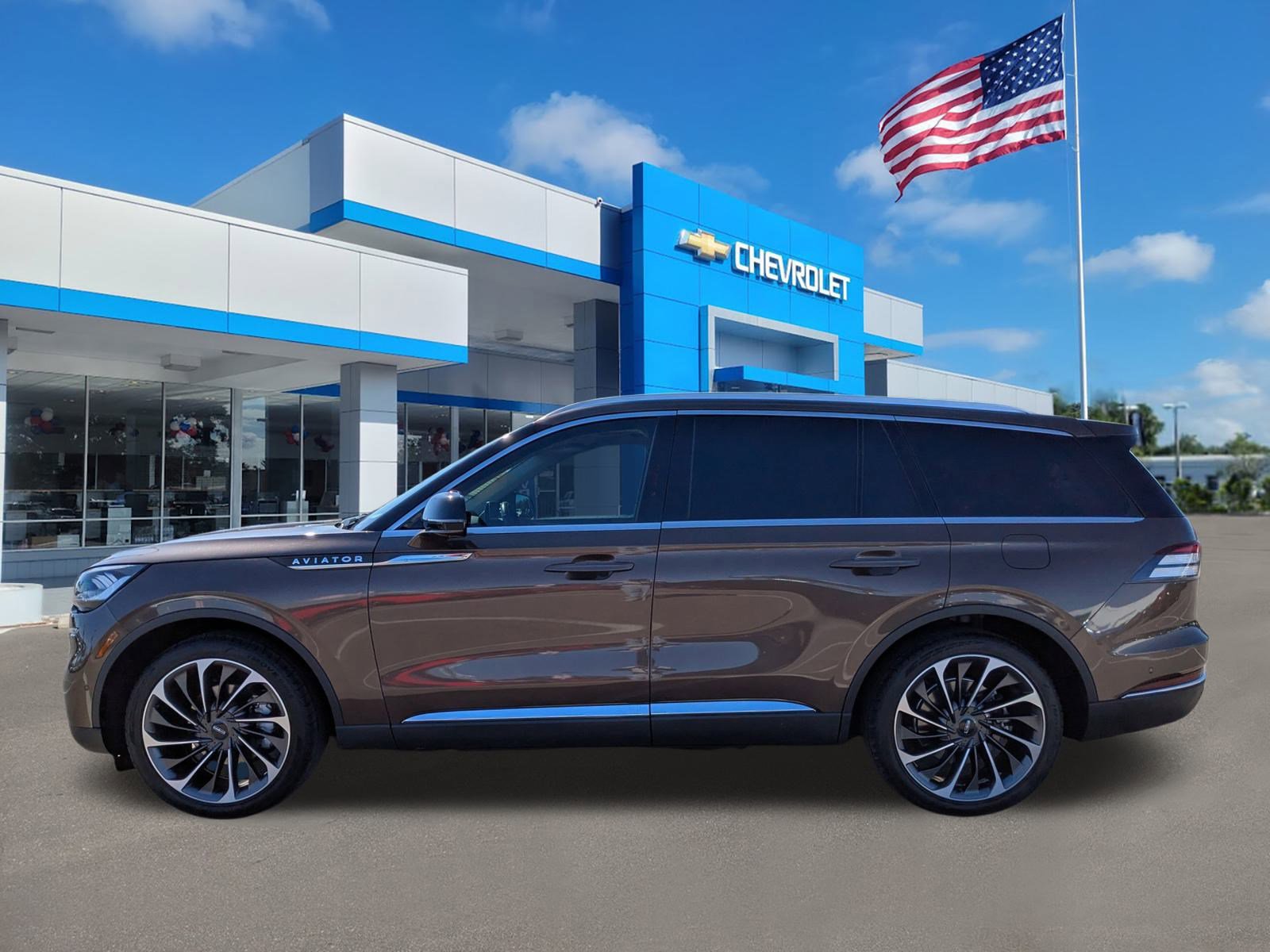 Used 2022 Lincoln Aviator Reserve w/ Equipment Group 201A image 7