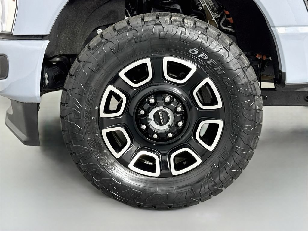 Used 2026 Ford F350 Platinum AWD/4WD image 11