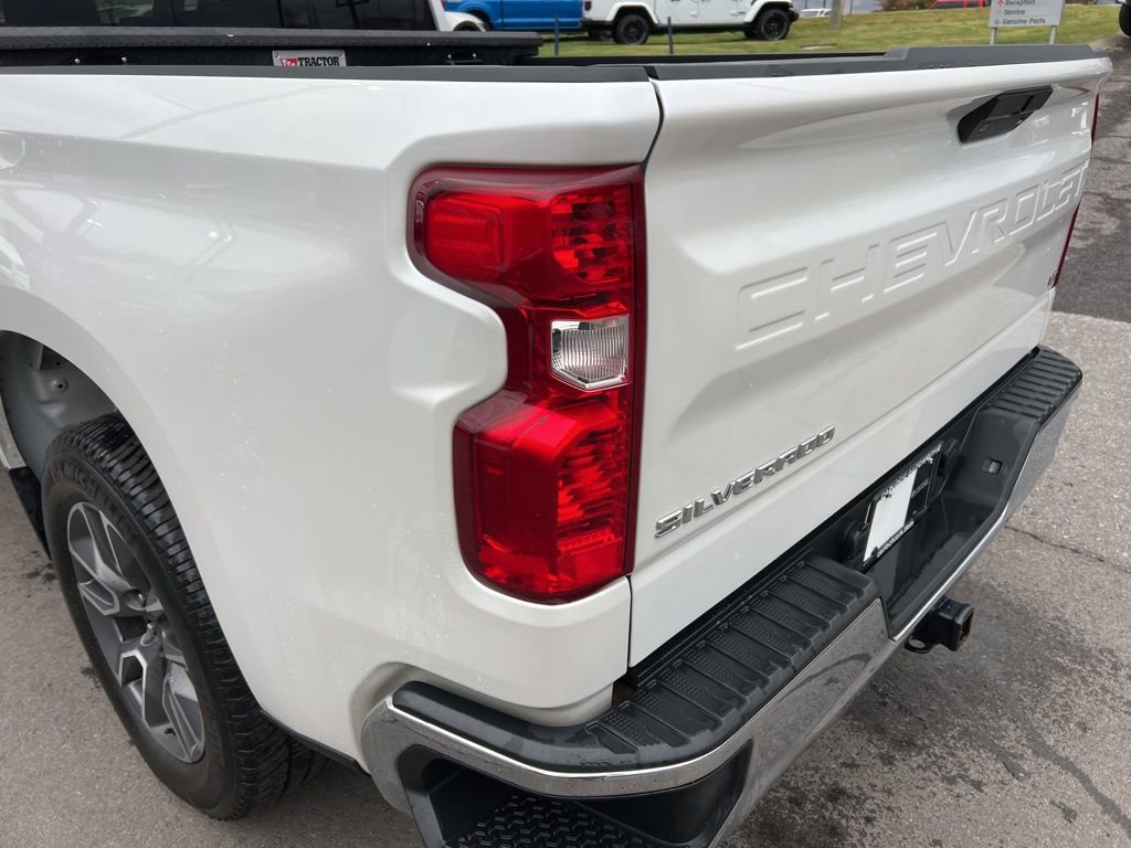 Used 2020 Chevrolet Silverado 1500 LT w/ All-Star Edition image 13