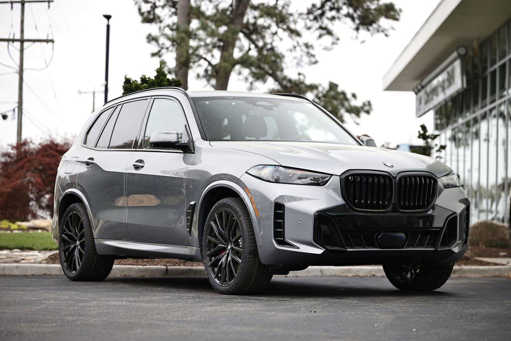 New 2026 BMW X5 xDrive40i w/ M Sport Package image 1