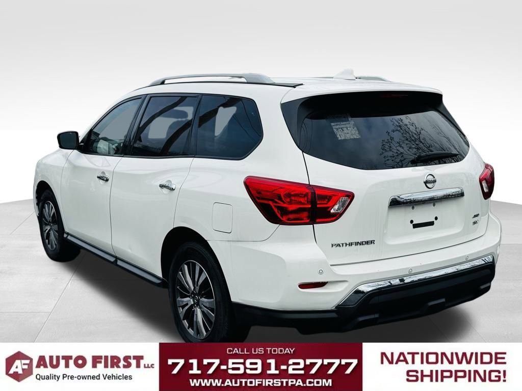 Used 2019 Nissan Pathfinder SV image 5