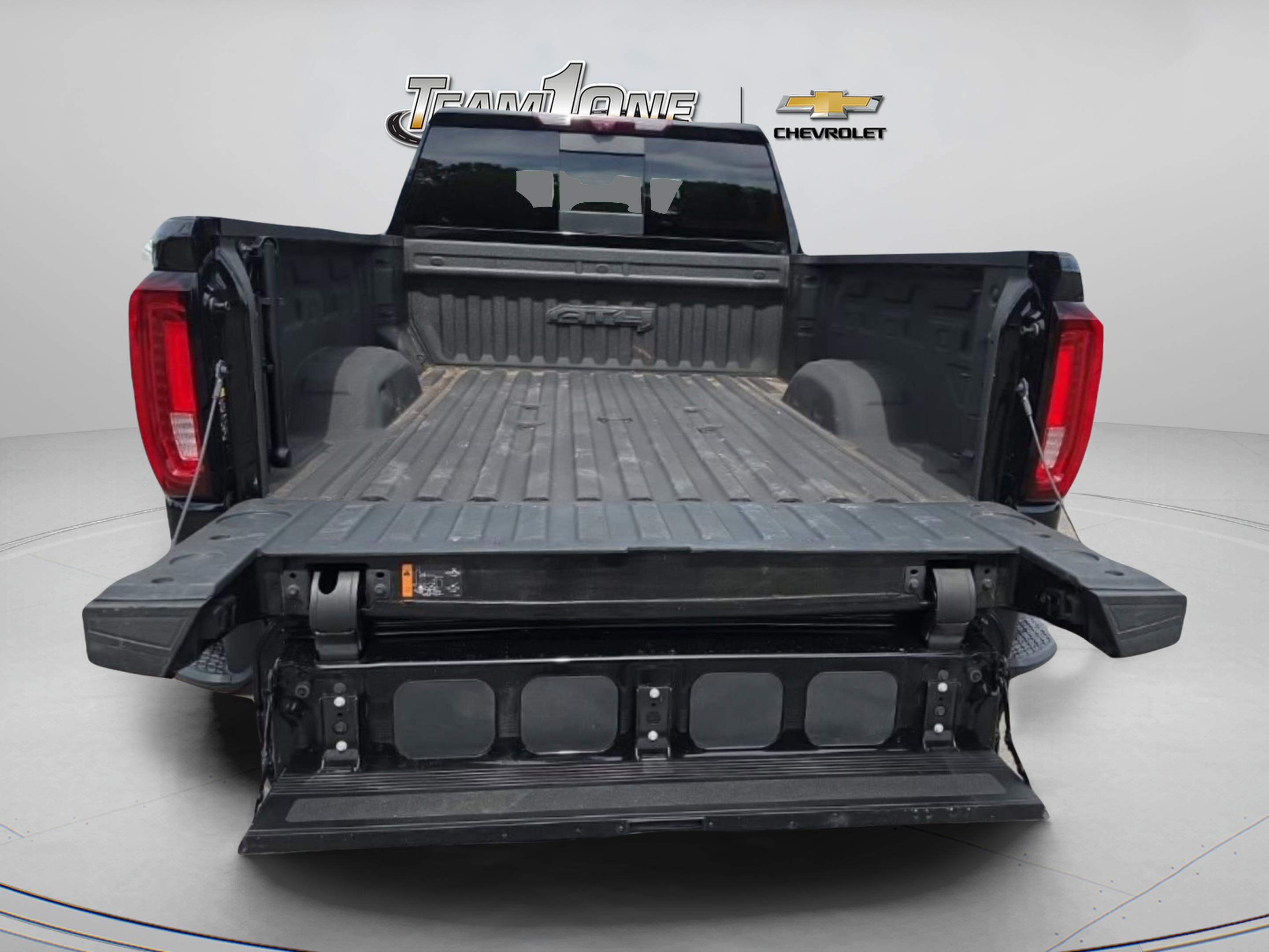 Used 2023 GMC Sierra 2500 AT4 w/ AT4 Premium Plus Package image 11