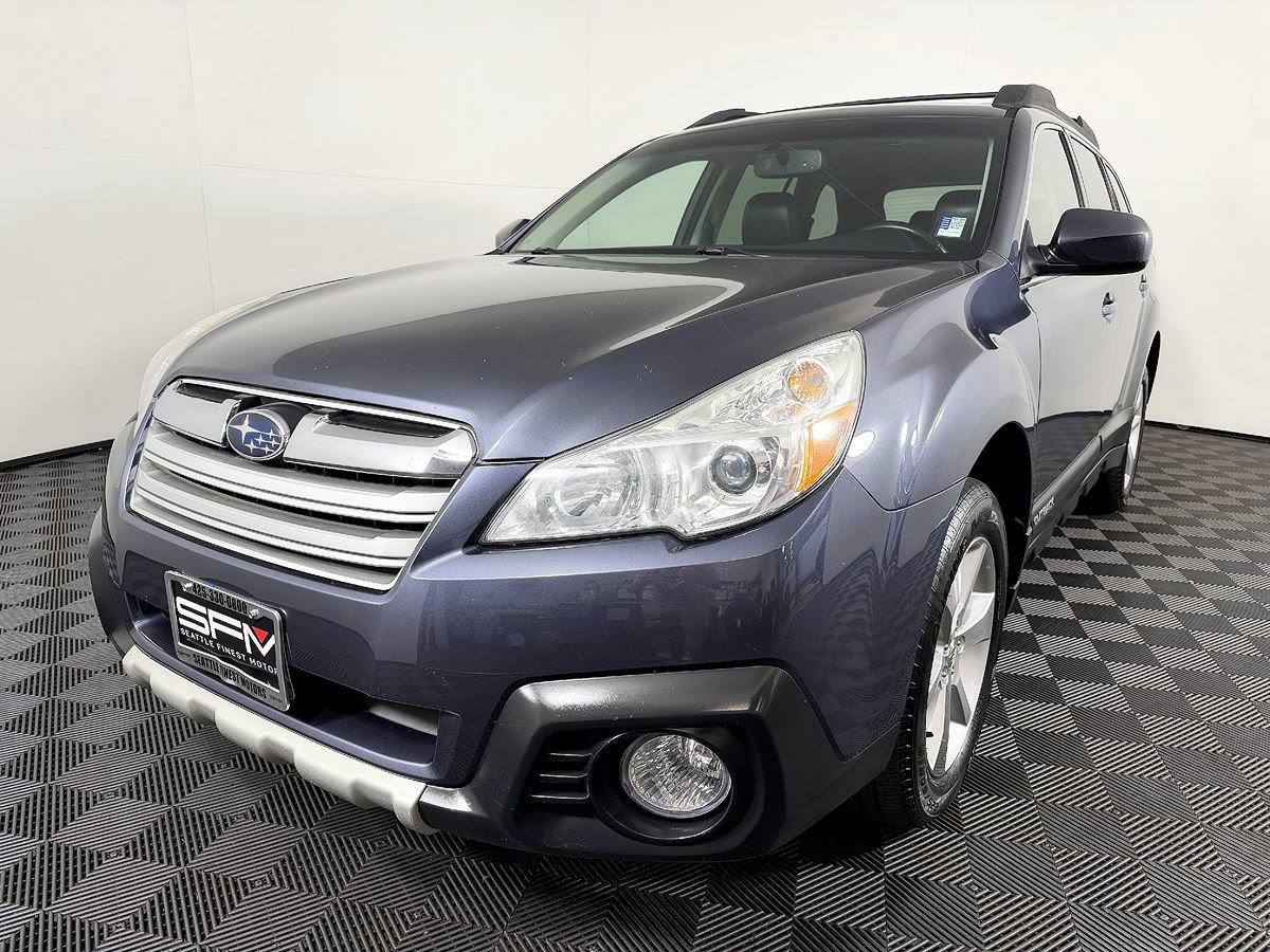 Used 2014 Subaru Outback 2.5i Limited w/ Moonroof Package AWD/4WD image 3
