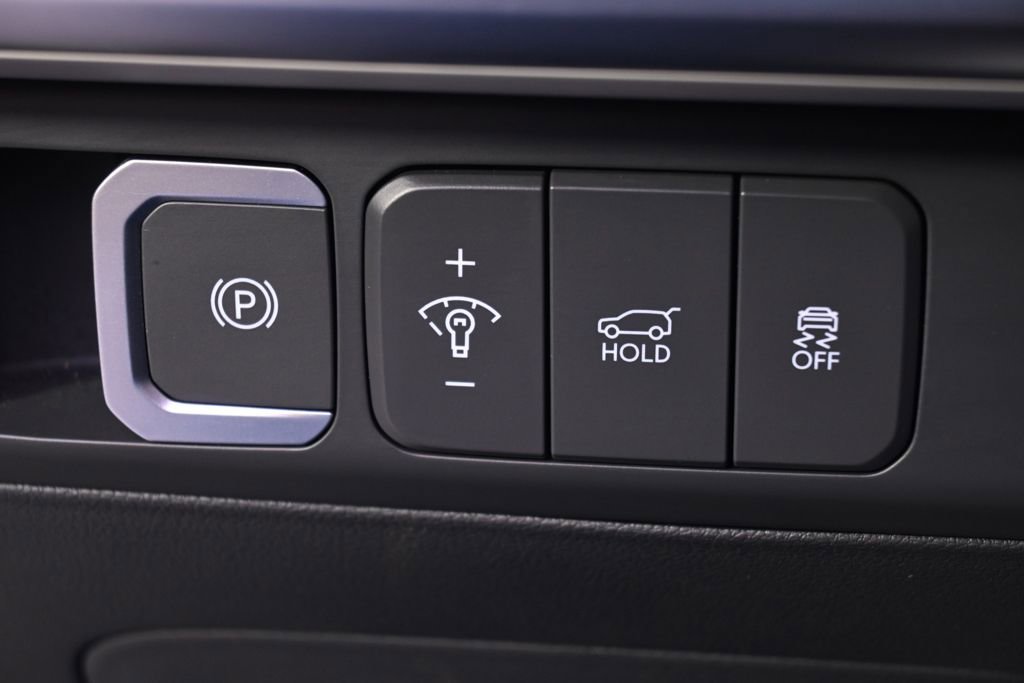 Used 2025 Hyundai Santa Fe SEL image 25