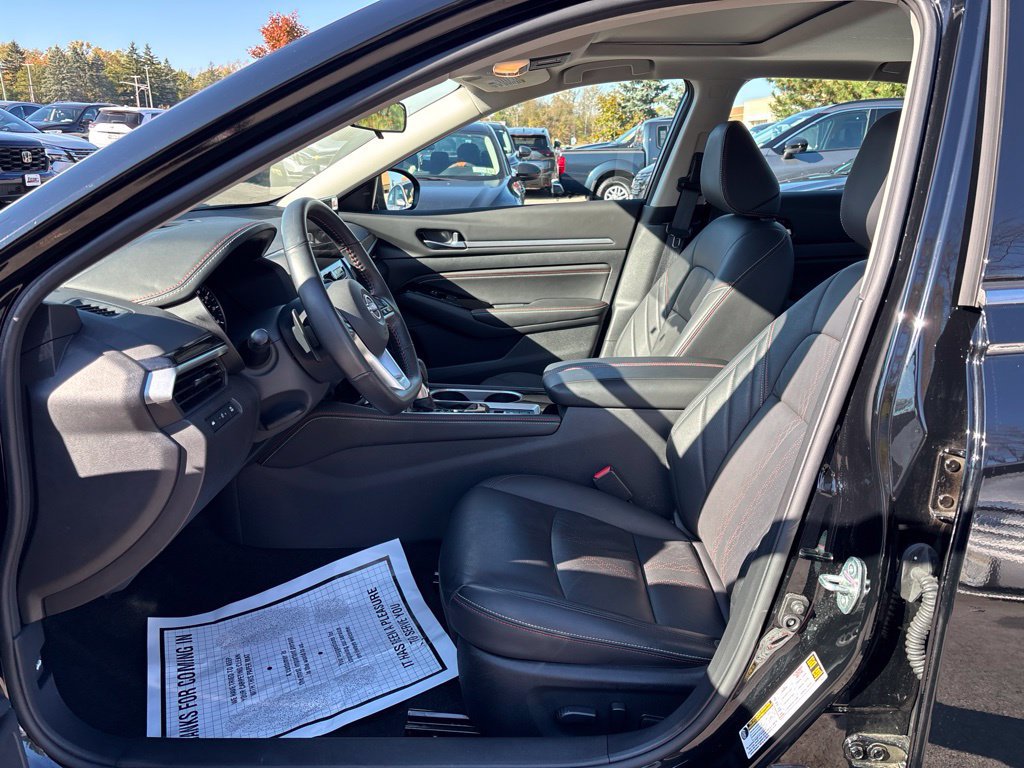 Certified 2023 Nissan Altima 2.5 SR w/ SR Premium Package AWD/4WD image 19