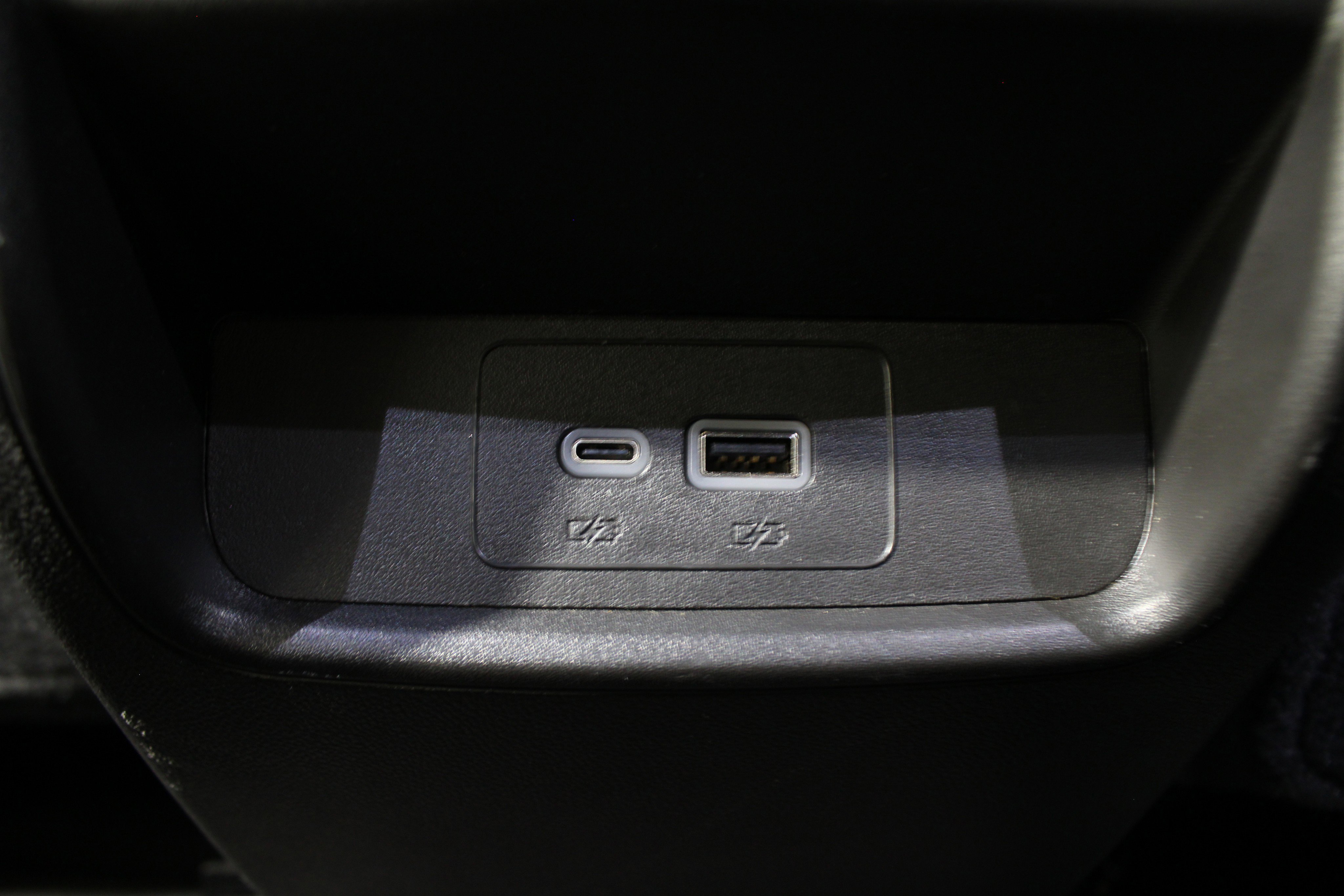 Used 2025 Cadillac XT4 Premium Luxury image 25