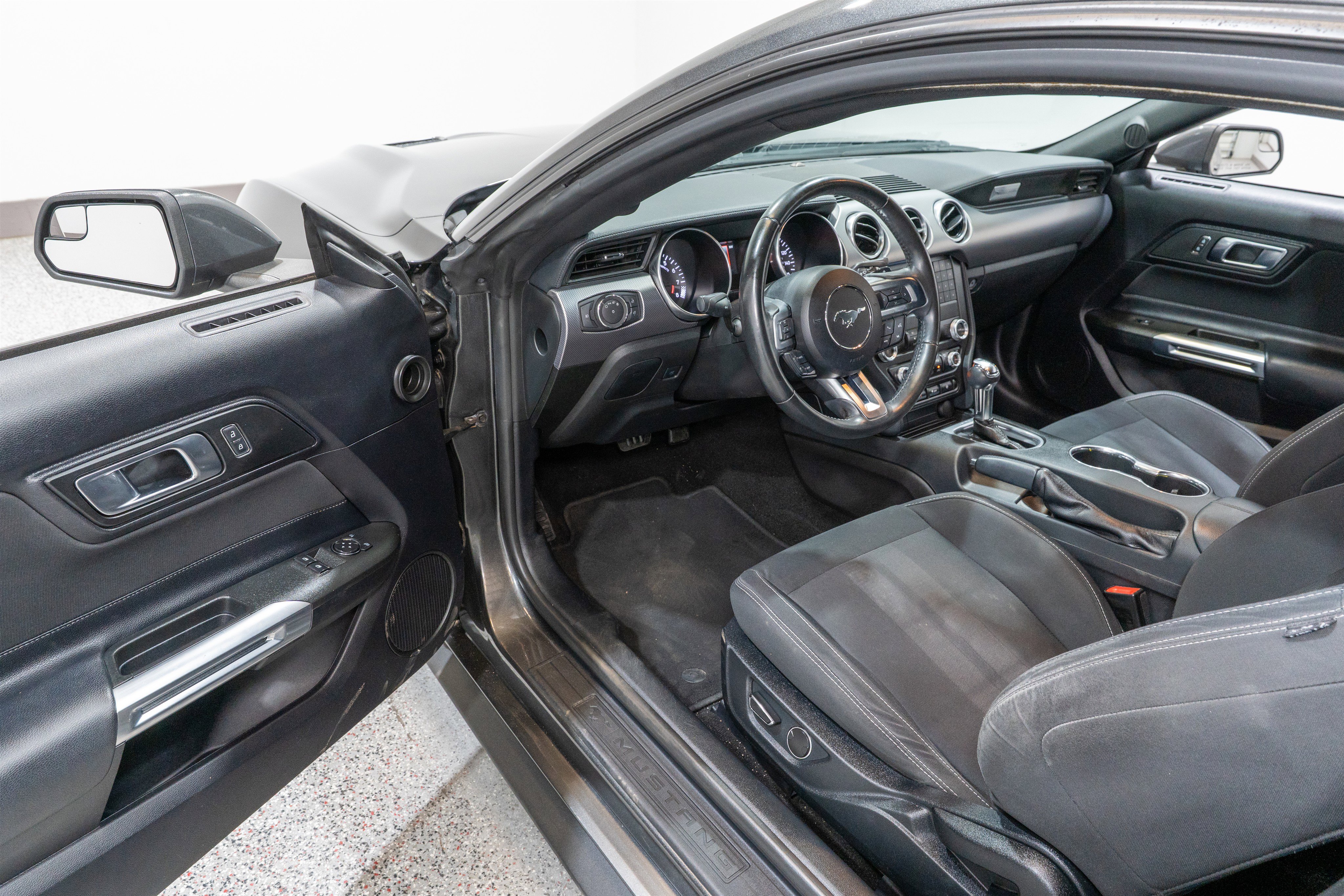 Used 2019 Ford Mustang GT image 11