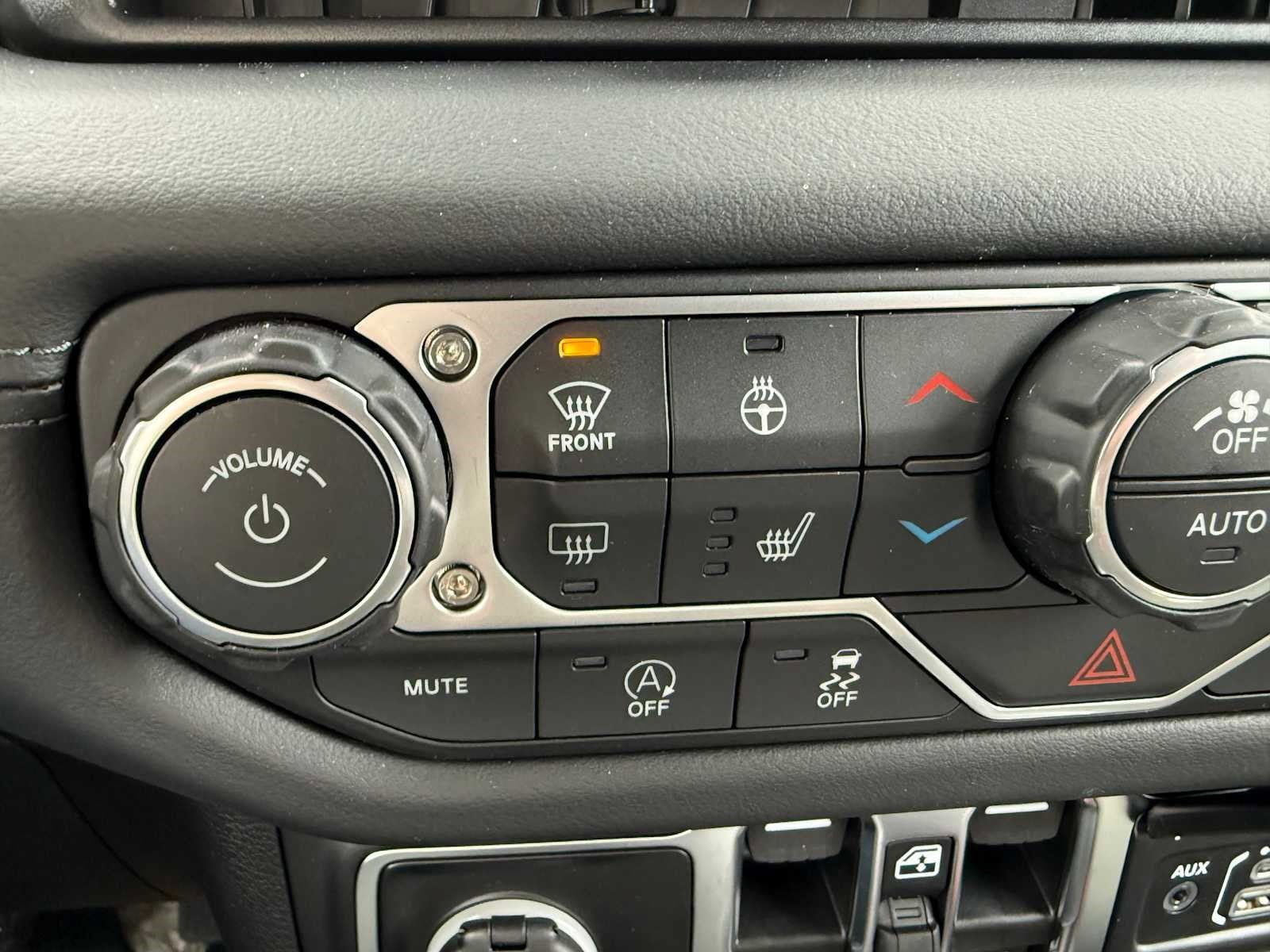 New 2026 Jeep Gladiator Mojave AWD/4WD image 17