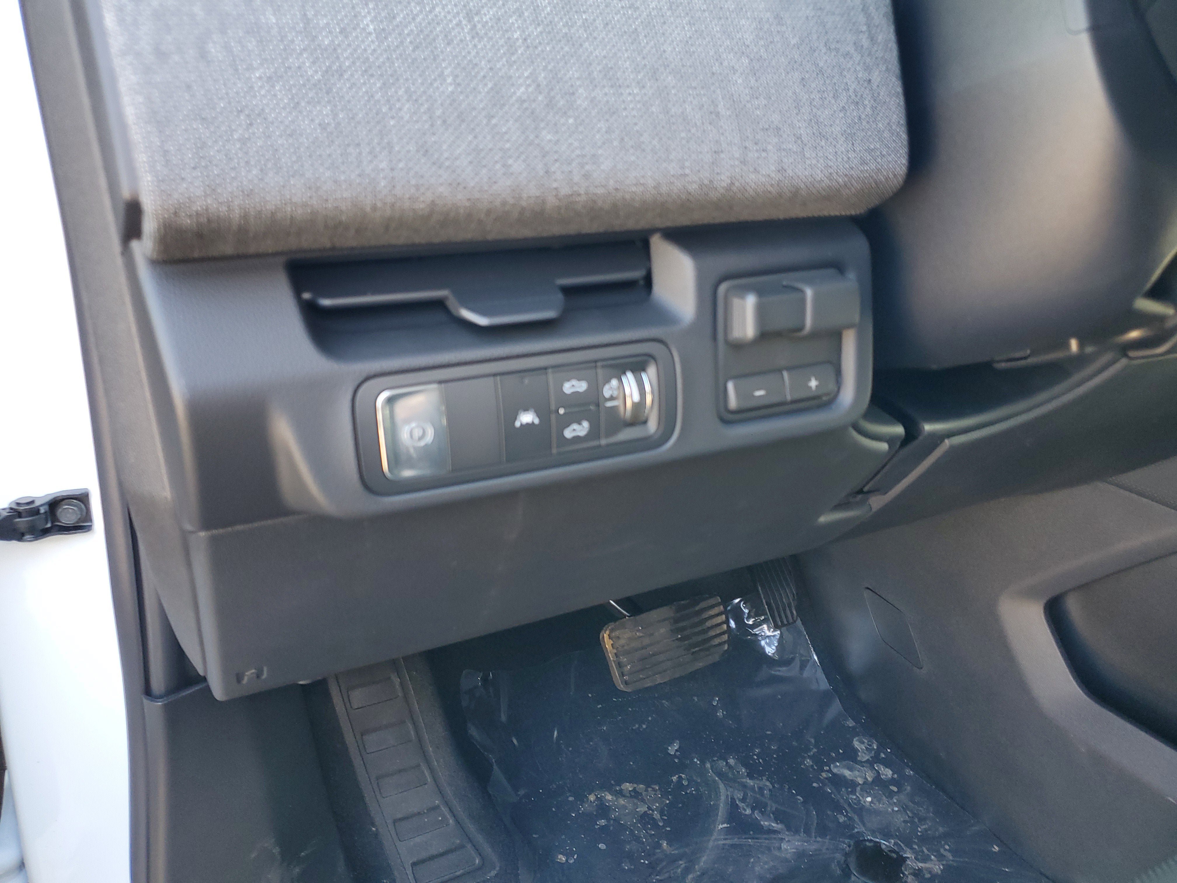 New 2026 GMC Sierra EV Elevation AWD/4WD image 12