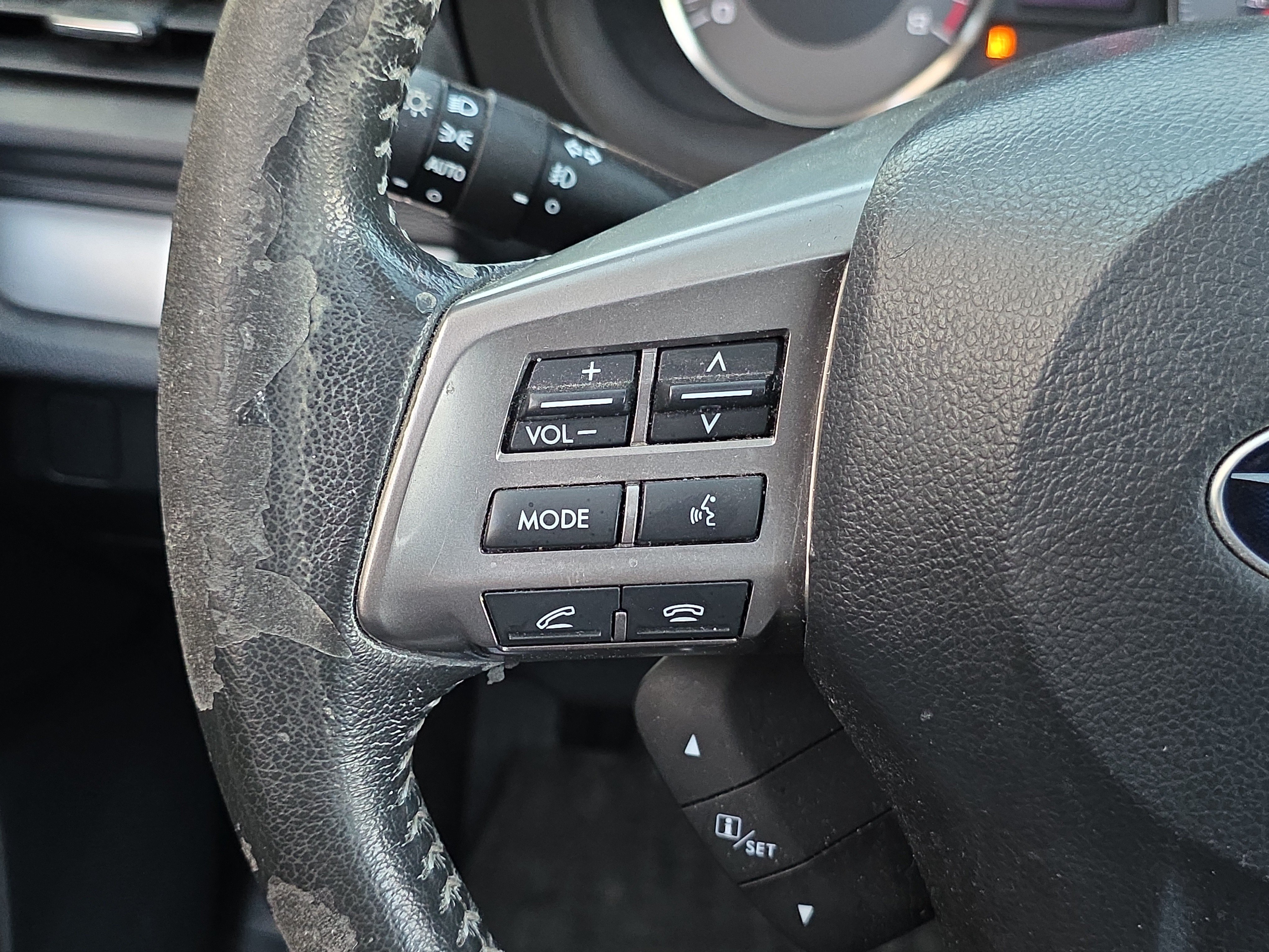 Used 2015 Subaru Forester 2.5i Limited AWD/4WD image 17