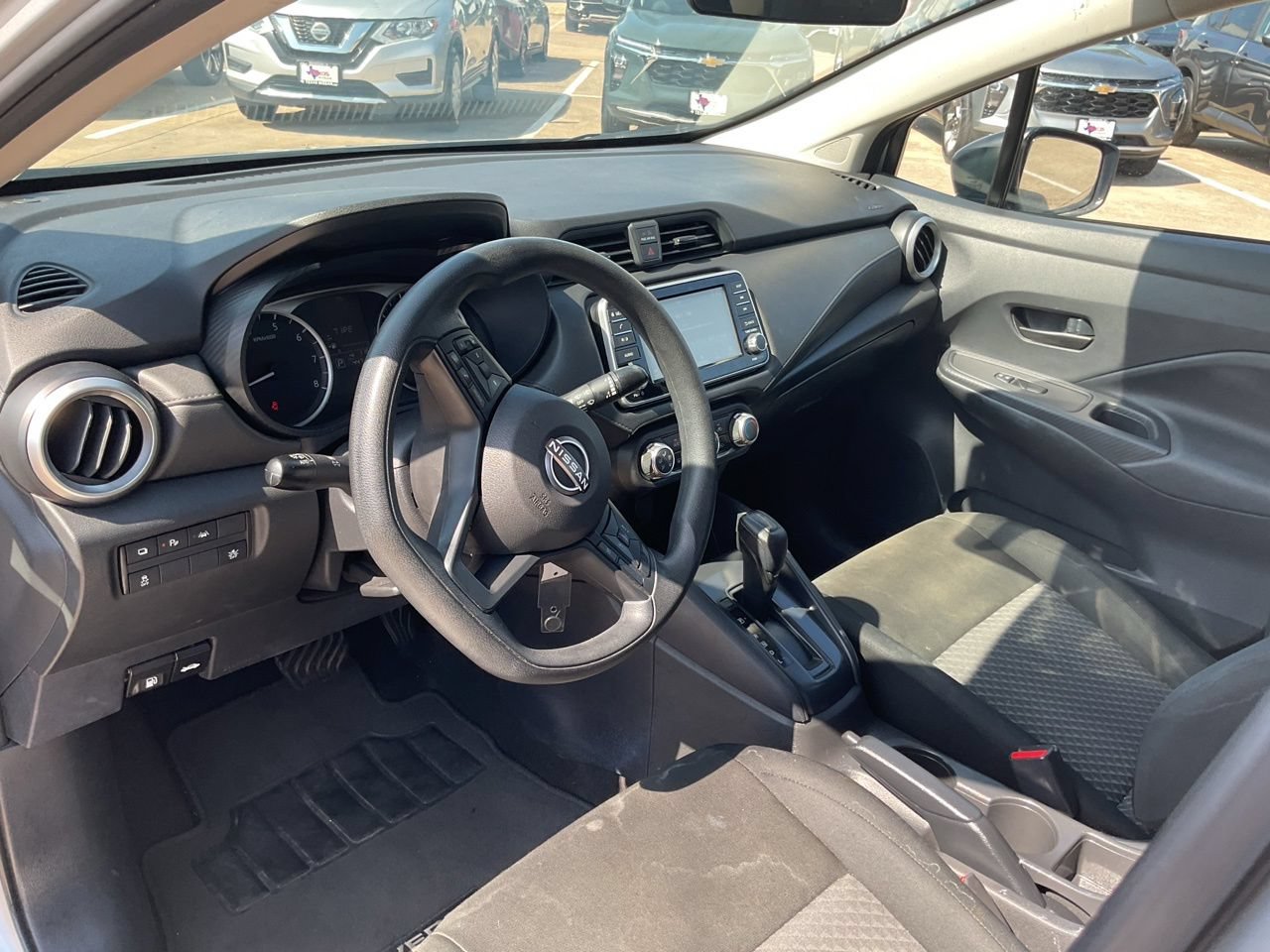 Used 2024 Nissan Versa S FWD image 10