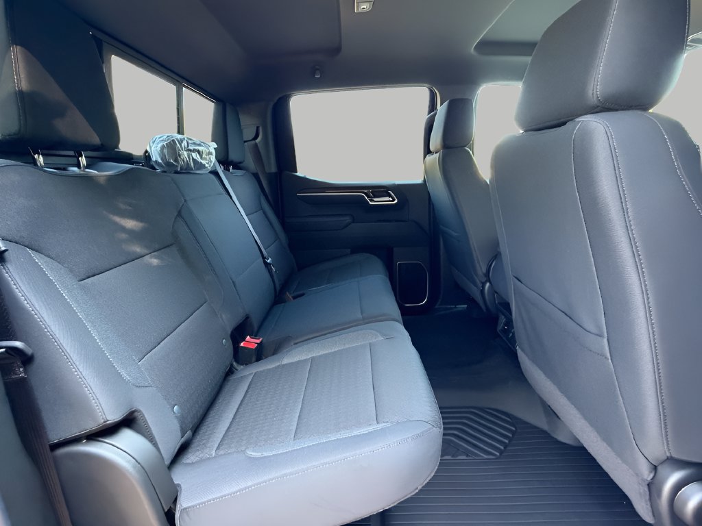 New 2026 Chevrolet Silverado 1500 LT AWD/4WD image 7