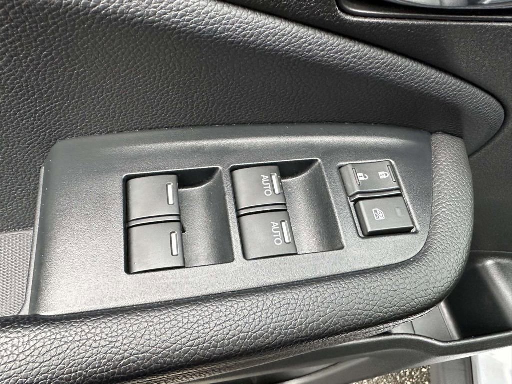 Used 2022 Honda Pilot Sport image 16