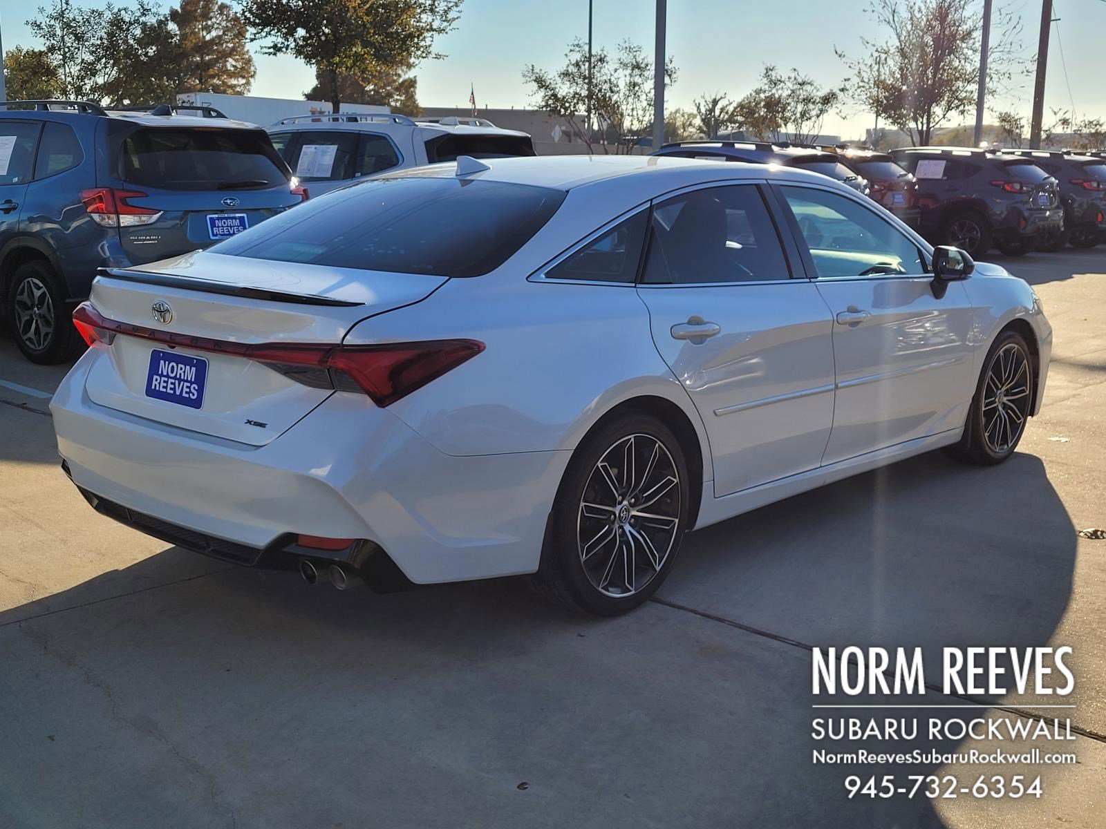 Used 2019 Toyota Avalon XSE image 17