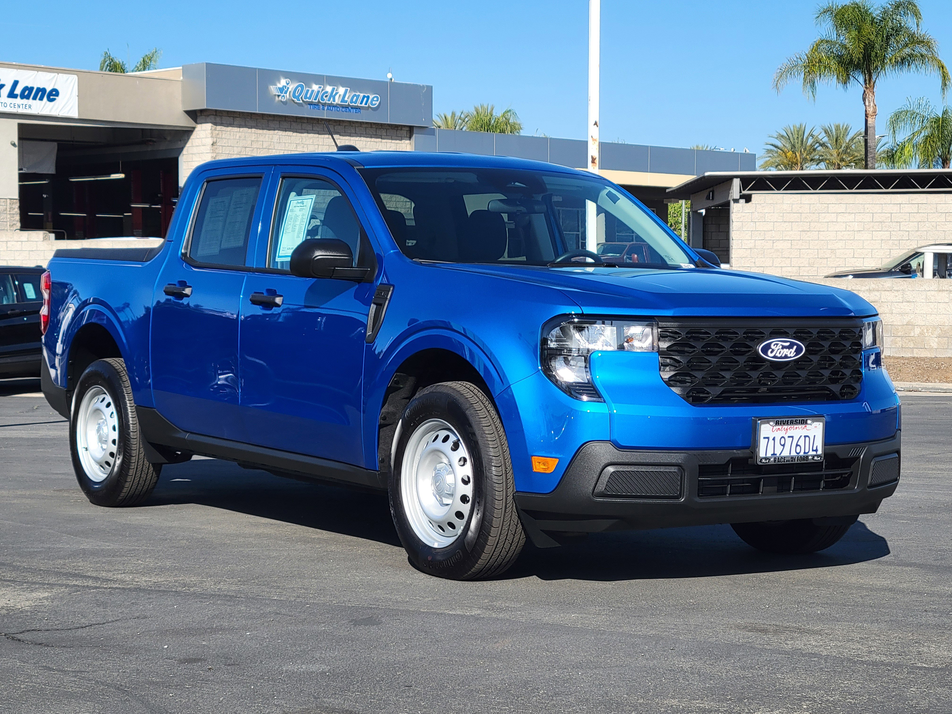 Used 2025 Ford Maverick XL FWD image 1
