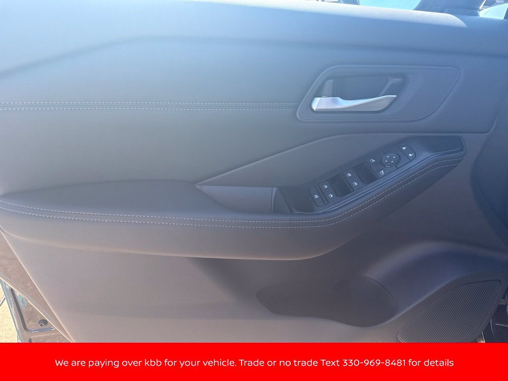 New 2026 Nissan Rogue Dark Armor AWD/4WD image 10