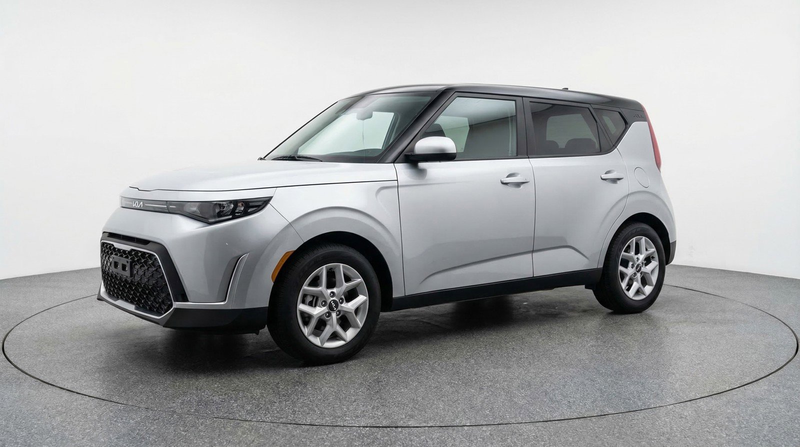 Used 2025 Kia Soul LX w/ LX Technology Package image 3