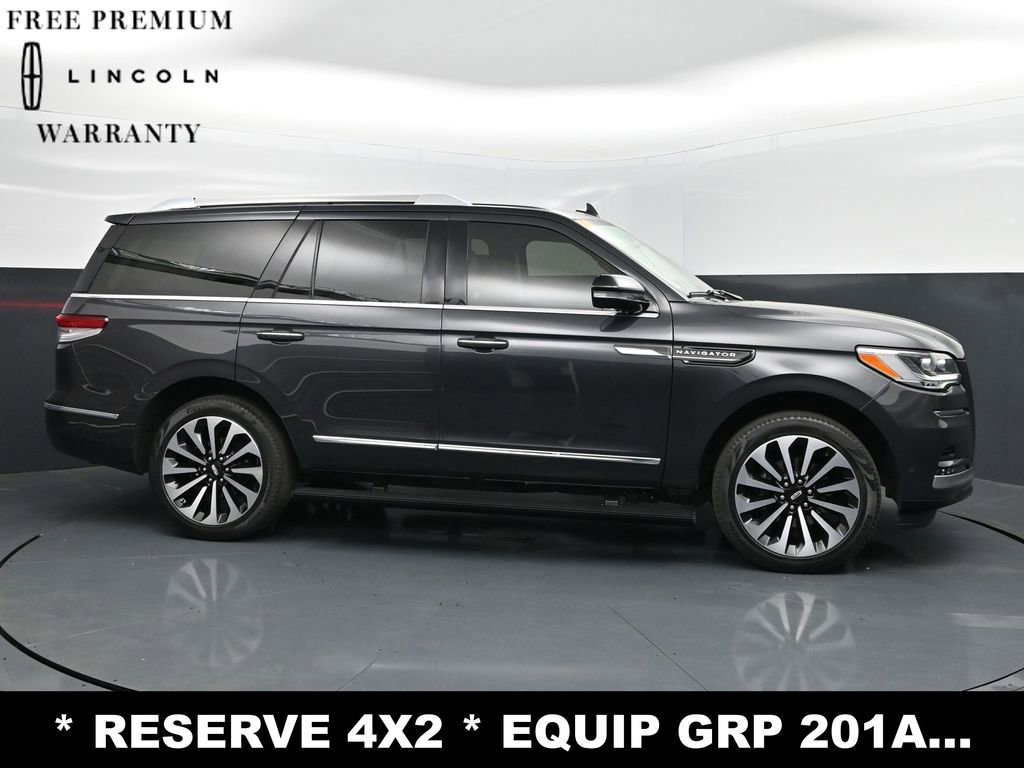 Used 2022 Lincoln Navigator Reserve image 29