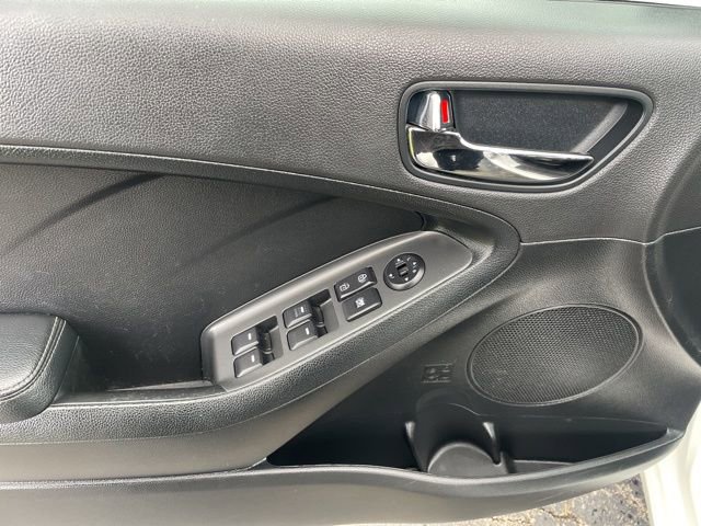 Used 2016 Kia Forte LX w/ LX Popular Plus Package image 18