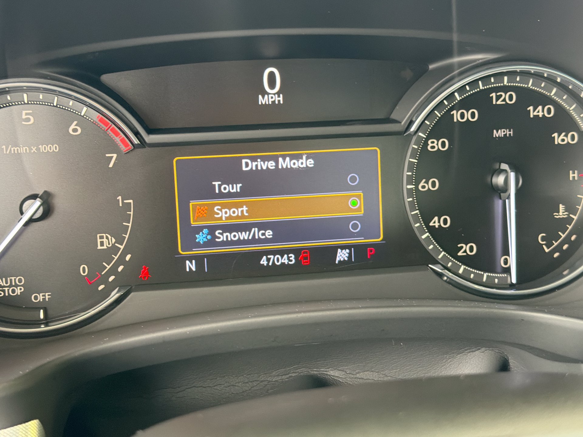 Certified 2022 Cadillac XT4 Premium Luxury w/ Enhanced Visibility Package FWD image 29