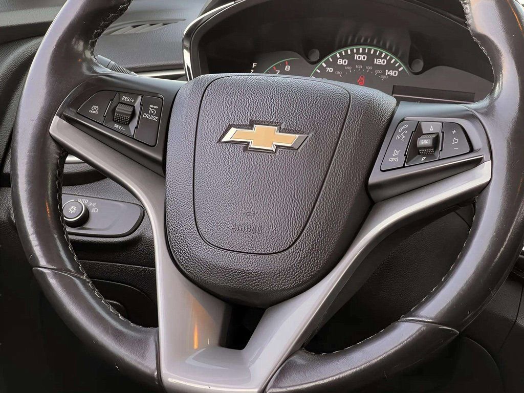 Used 2019 Chevrolet Trax LT w/ LT Convenience Package image 21