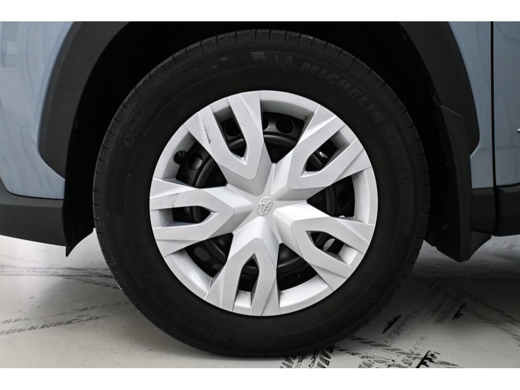 Used 2023 Toyota Corolla Cross L FWD image 23