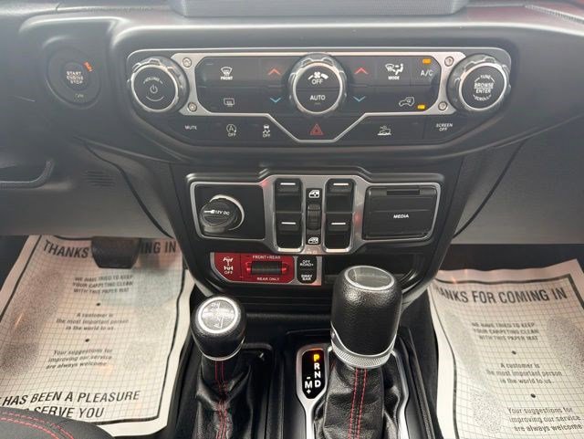 Used 2020 Jeep Gladiator Rubicon w/ Trailer Tow Package AWD/4WD image 23
