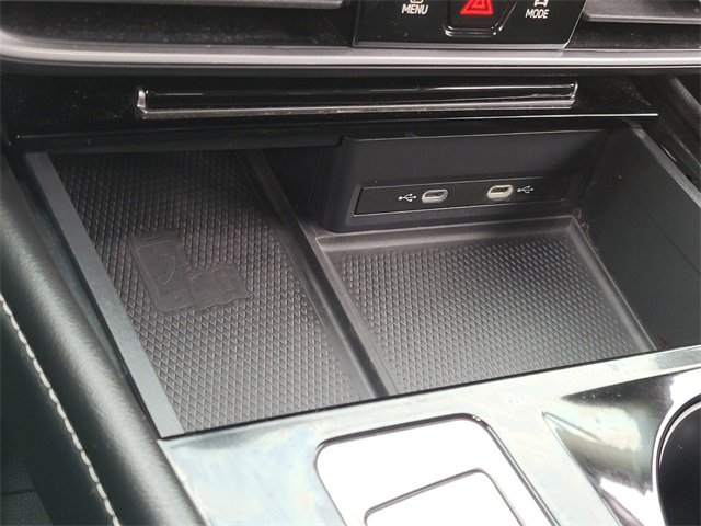 Used 2024 Volkswagen Atlas SE image 25