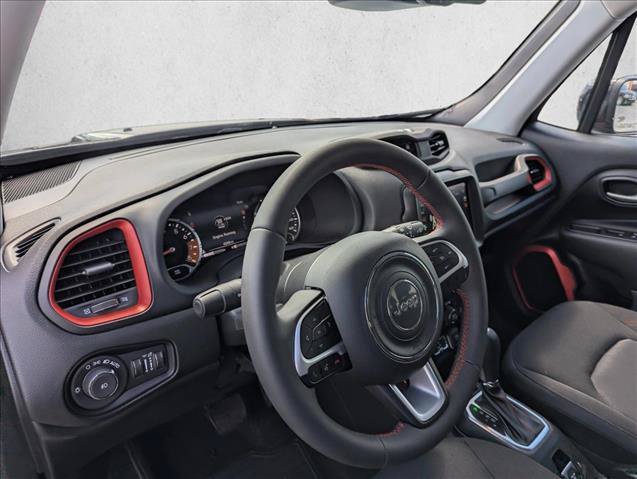 Used 2023 Jeep Renegade Trailhawk AWD/4WD image 12