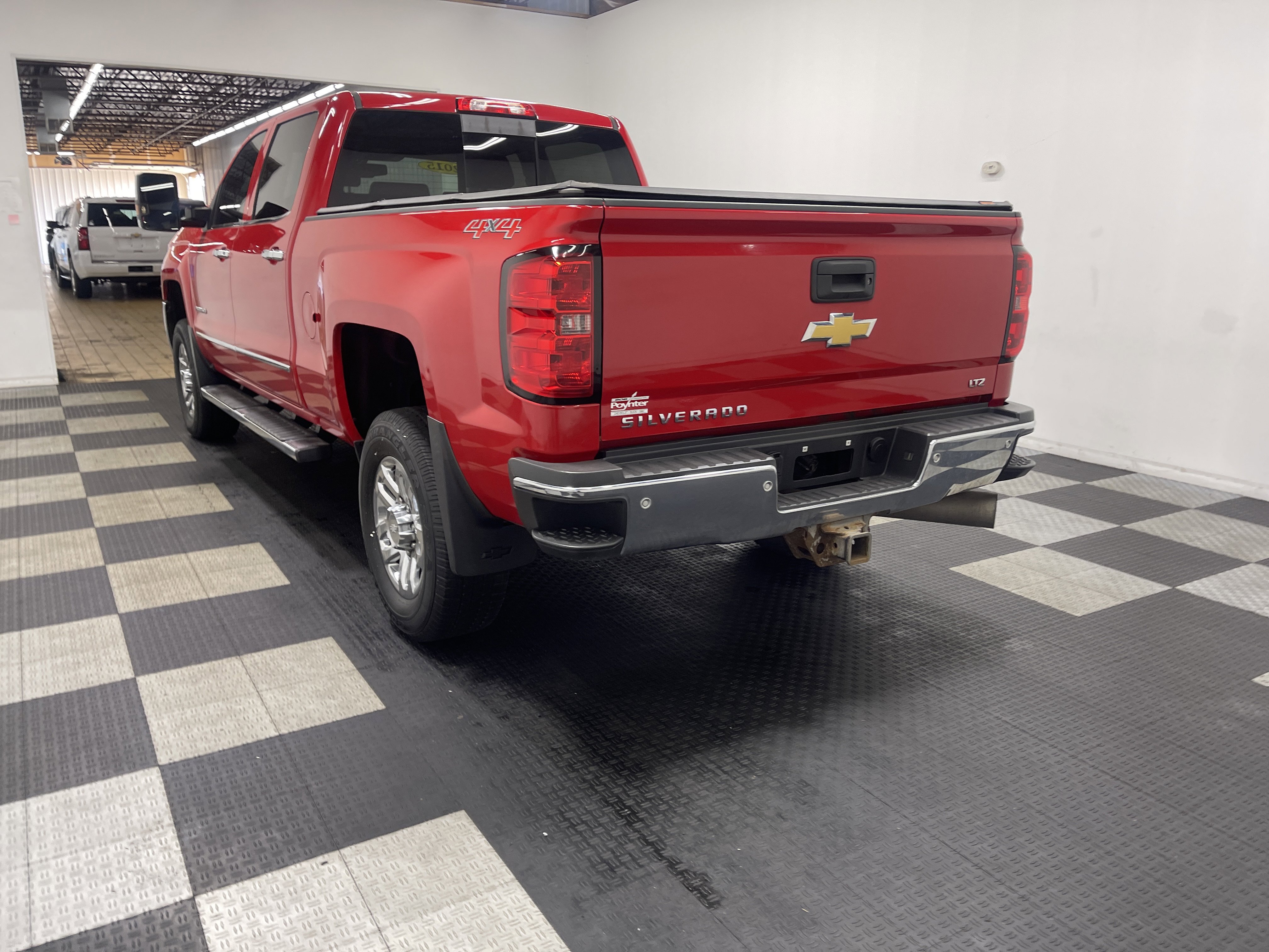 Used 2015 Chevrolet Silverado 2500 LTZ w/ Duramax Plus Package AWD/4WD image 2