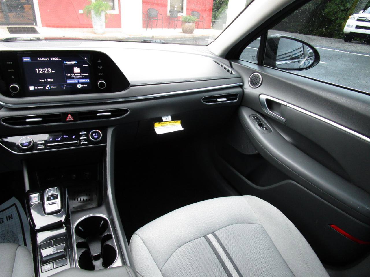 Used 2020 Hyundai Sonata SEL w/ Convenience Package FWD image 10