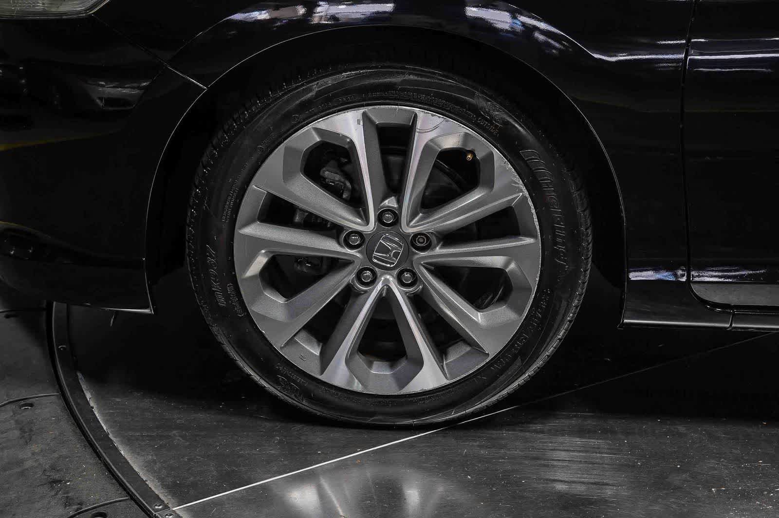 Used 2013 Honda Accord Sport image 9