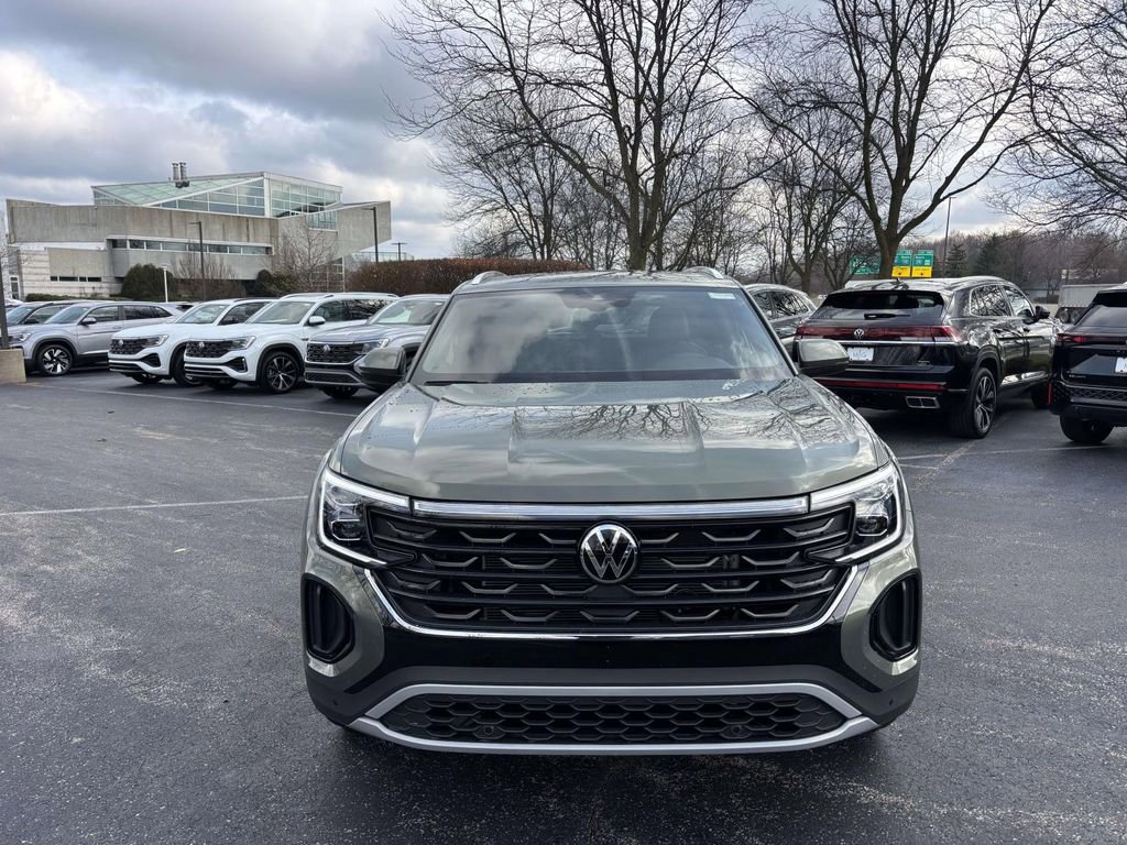 New 2026 Volkswagen Atlas Cross Sport SE image 2