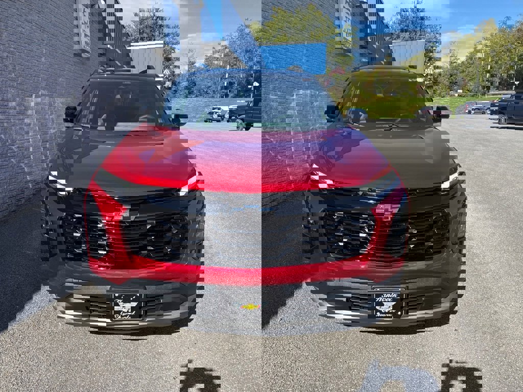 New 2026 Chevrolet Equinox LT w/ Convenience Package II image 2