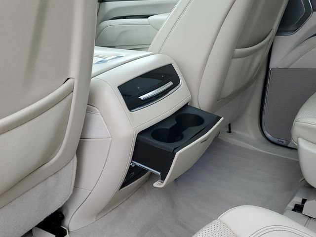 Used 2022 Cadillac Escalade ESV Sport Platinum w/ Heavy-Duty Trailer Package image 29