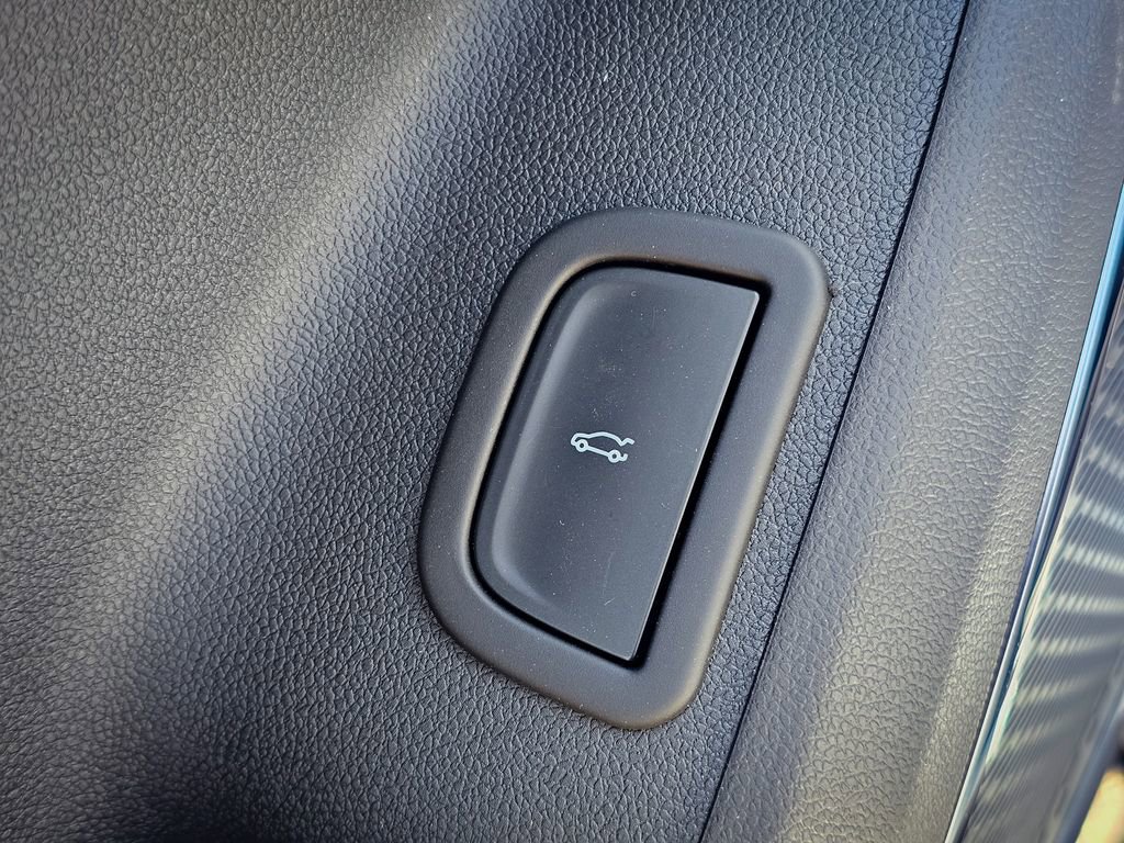 New 2026 GMC Acadia AT4 image 11