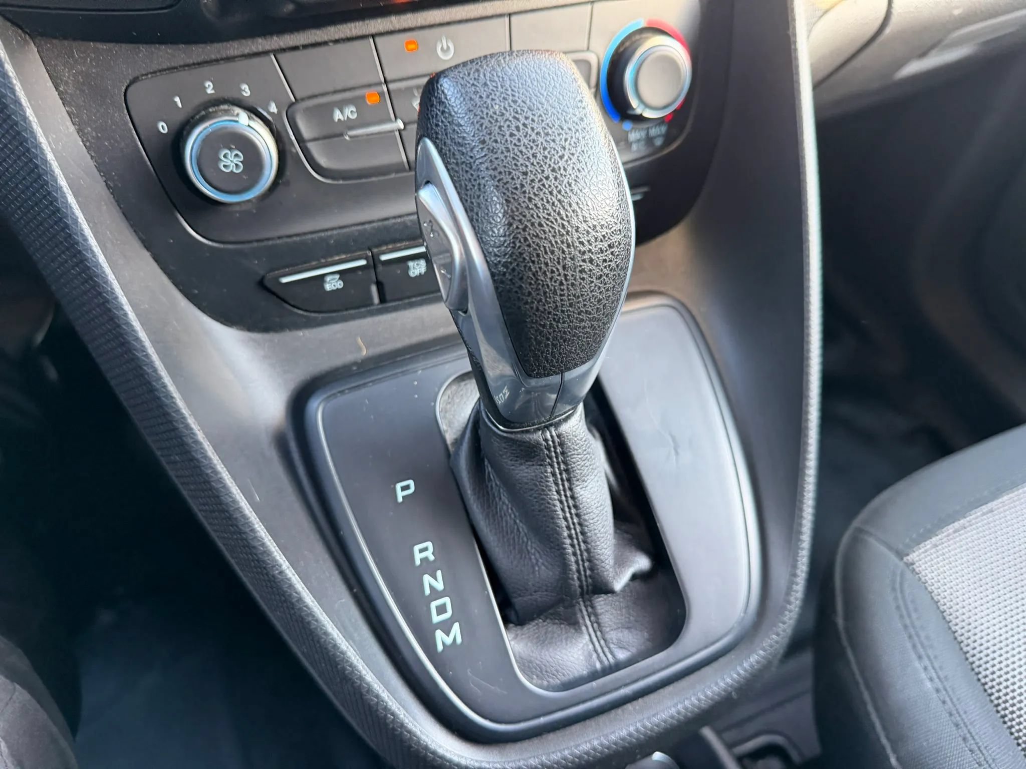 Used 2019 Ford Transit Connect XL FWD image 35