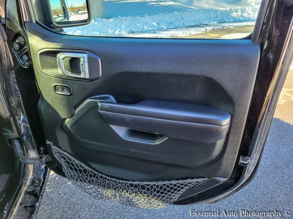 Used 2018 Jeep Wrangler Unlimited Sport S image 29