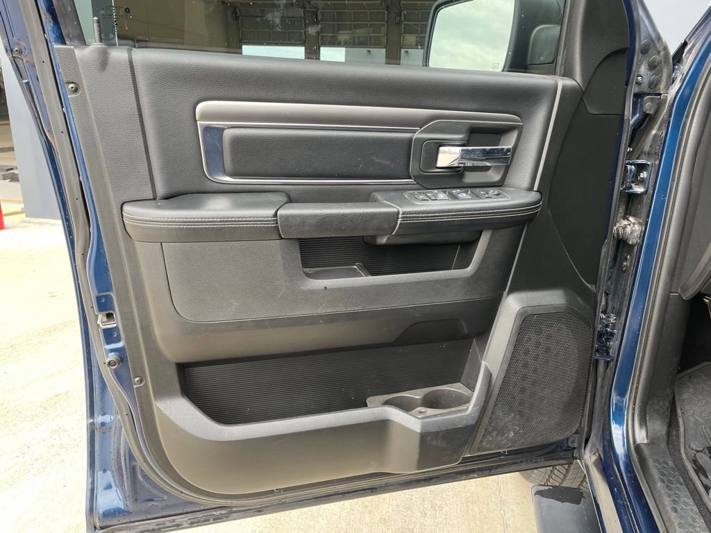 Used 2021 RAM 1500 Classic Warlock w/ Luxury Group image 9