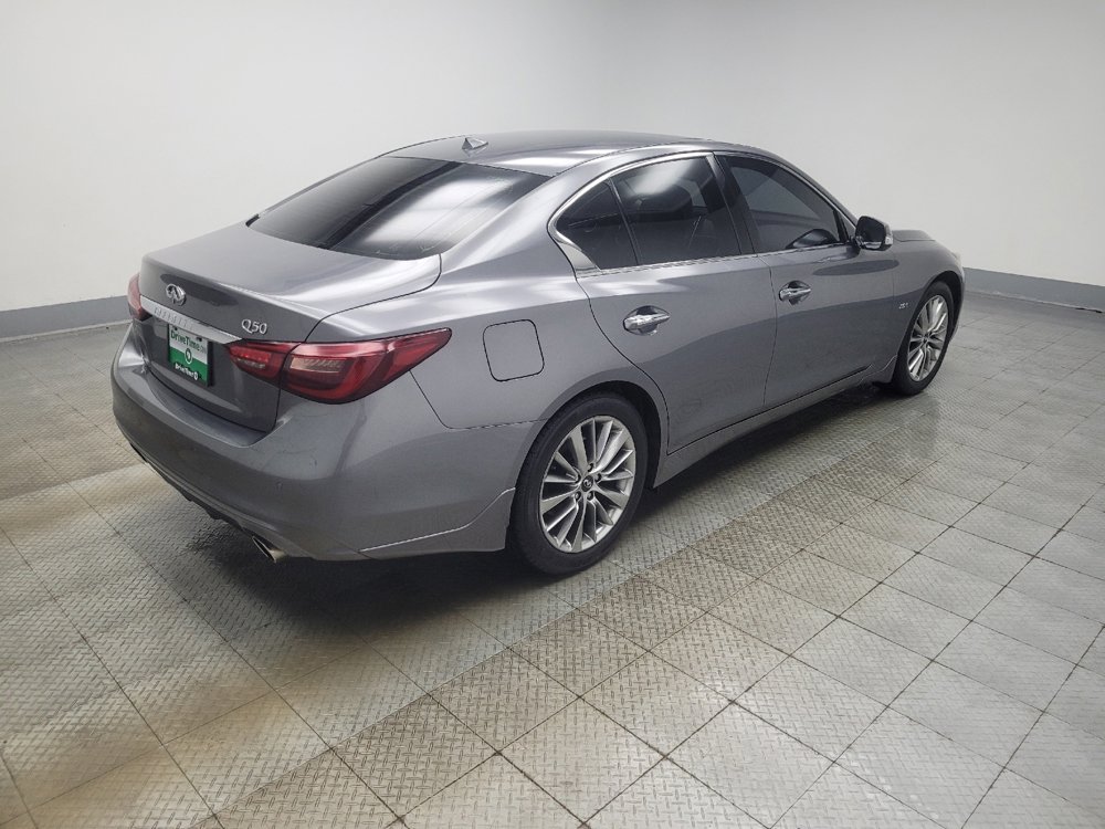 Used 2018 INFINITI Q50 Luxe w/ Essential Package (2.0T Luxe) RWD image 10