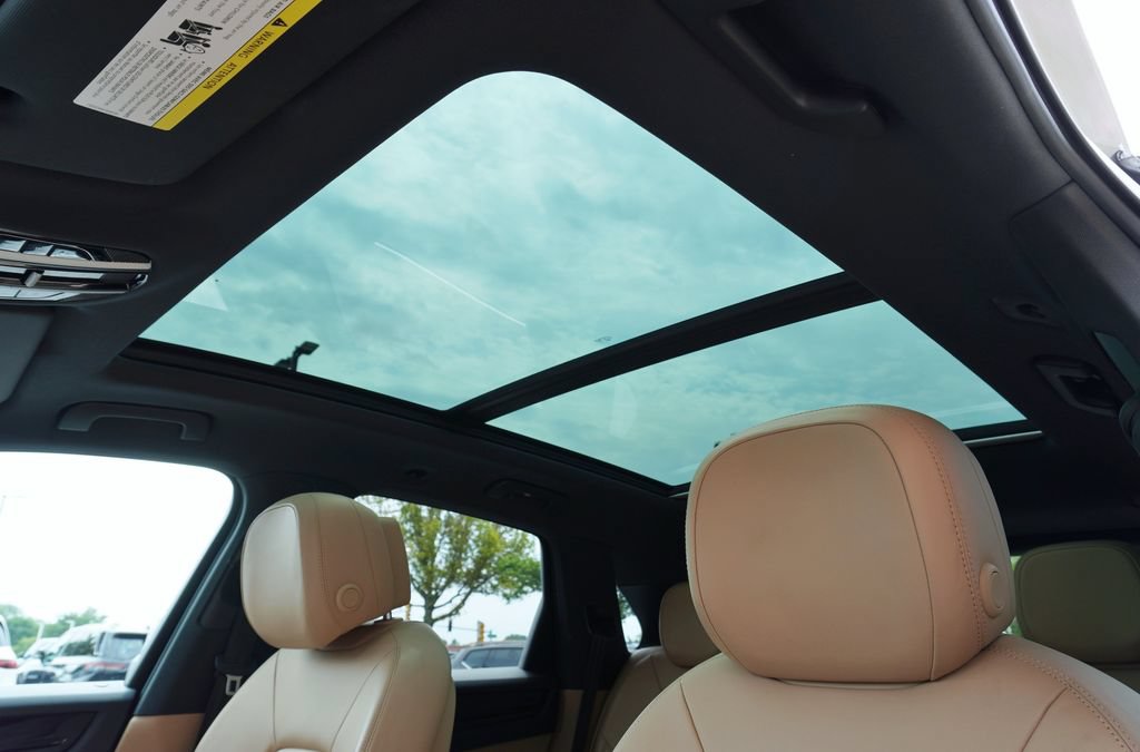 Used 2019 Porsche Cayenne AWD/4WD image 12