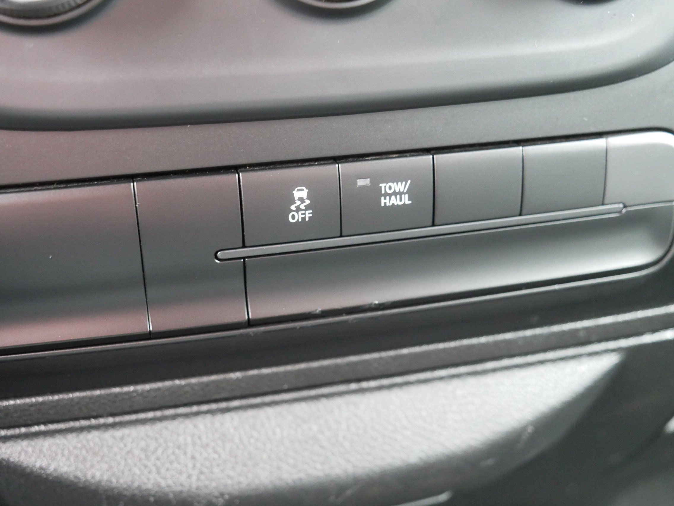 Certified 2024 RAM 1500 Classic SLT image 31