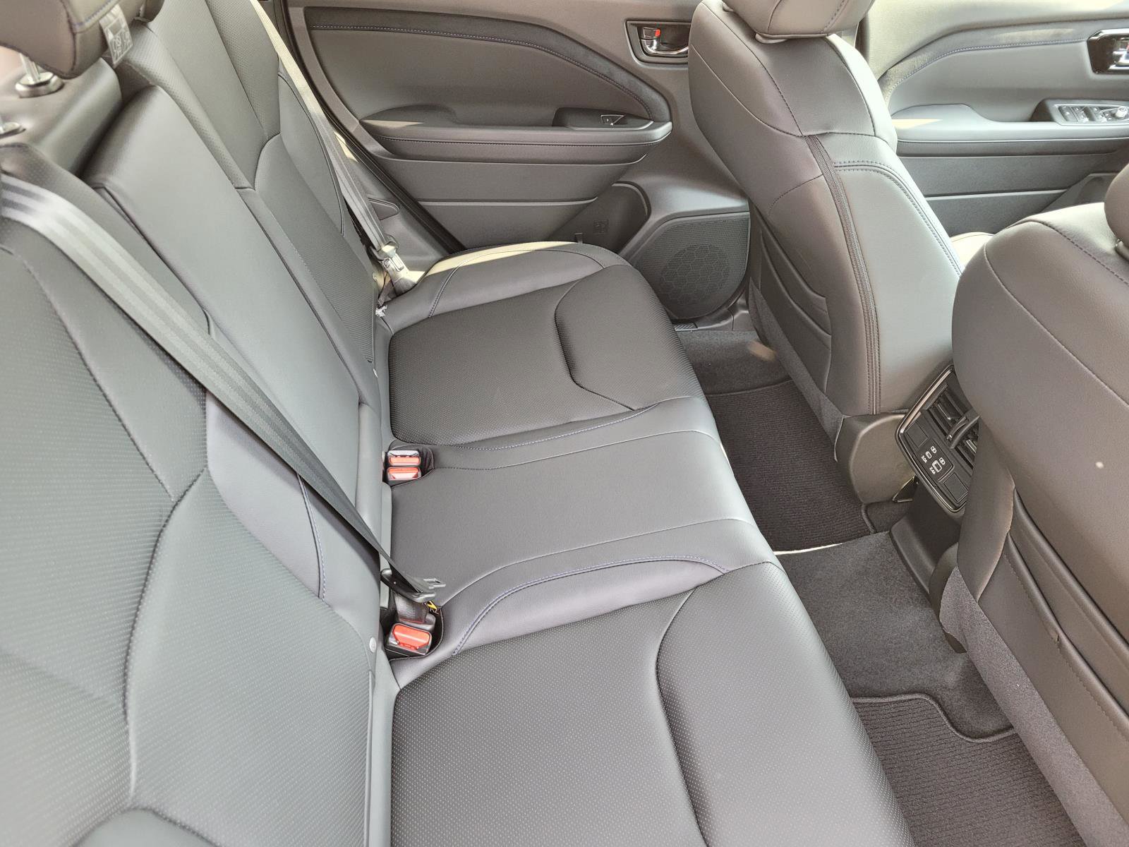 New 2025 Subaru Forester Limited image 12