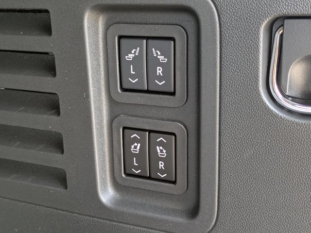 New 2026 GMC Acadia Denali w/ Super Cruise Package FWD image 14