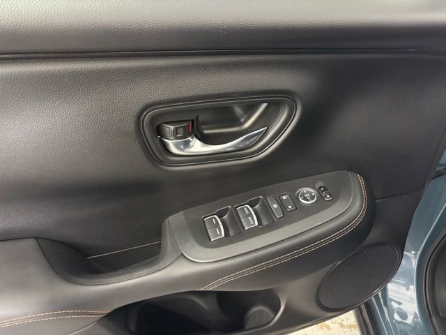 Used 2023 Honda HR-V Sport image 10